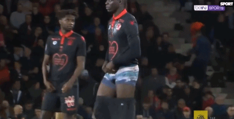 英超-水晶宫1-2曼联：你不看好他时，他雄起｜前瞻（英超前瞻：水晶宫1-2曼联，越不被看好越能爆发）