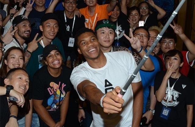 斯内德：穆帅对我而言就像父亲，贝尼特斯来国米的时机不对（斯内德：穆帅于我如父，贝尼特斯接手国米时机不佳）