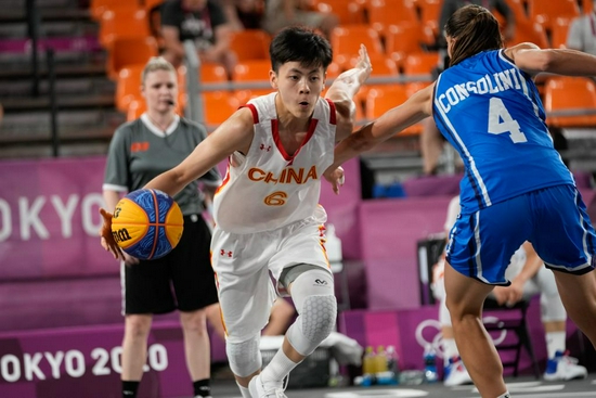 经纪人称葡体给了哲凯额外假期，球报：葡体多次要求其归队未果（经纪人称葡体批准哲凯延长假期，《球报》称多次要求其归队未果）