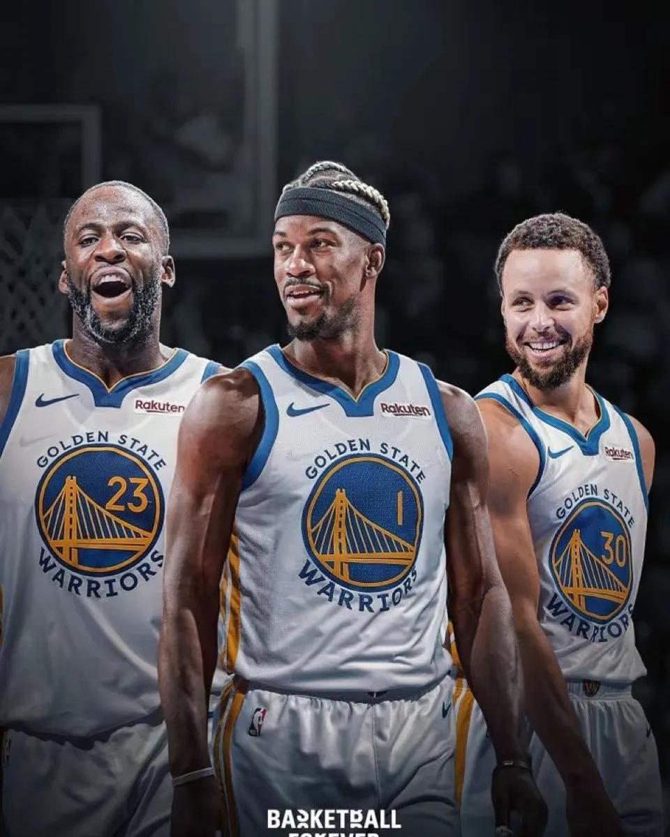 苏亚雷斯：作为主教练我要承担责任，球队有明显的变化和提高（苏亚雷斯：主帅之责在我，球队变化与提升有目共睹）