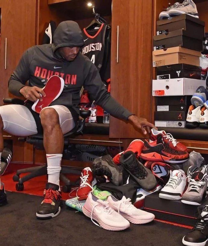 意甲半场：比塞克、劳塔罗破门，热那亚0-2国米（意甲半场战报：比塞克、劳塔罗先后破门，国米2-0领先热那亚）