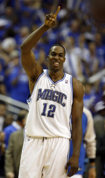 里贝里社交媒体分享与齐达内合照（里贝里在社交平台晒与齐达内合影）